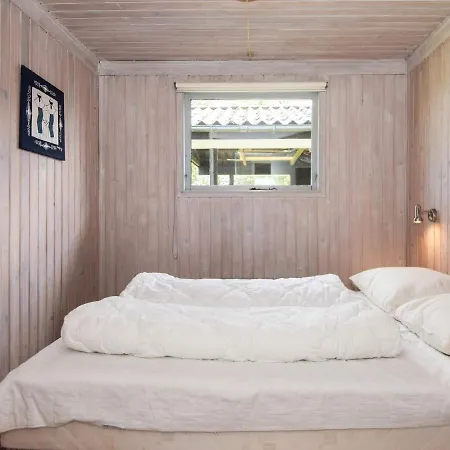 6 Person In Holiday home Knebel